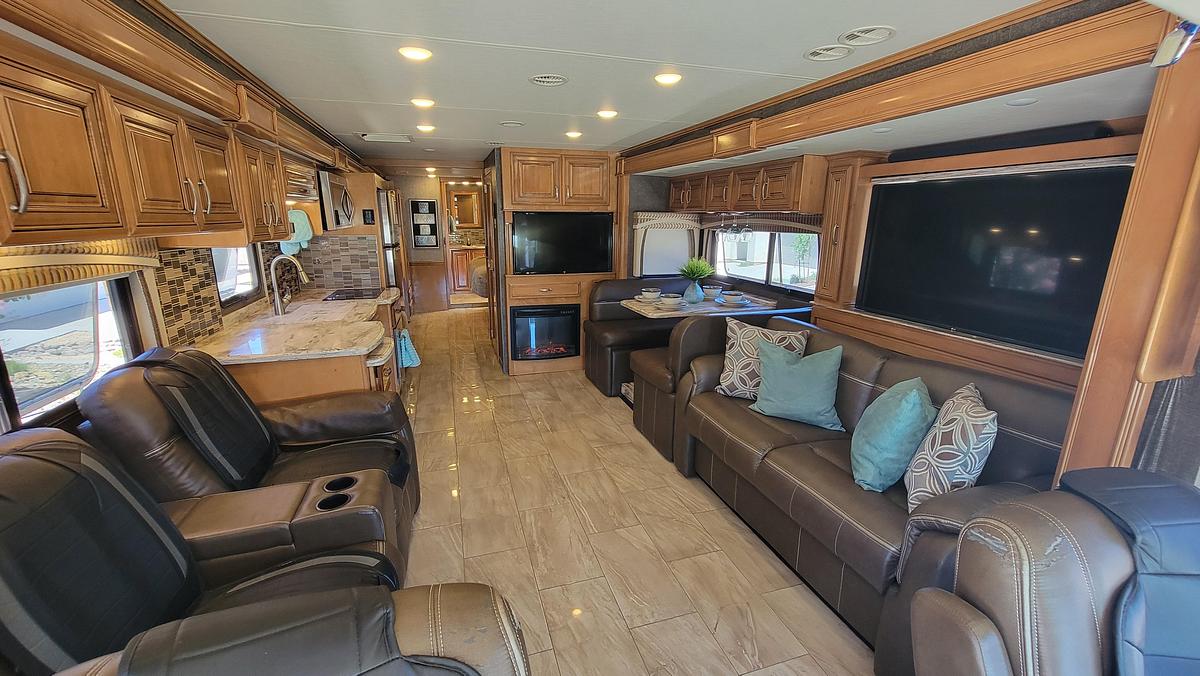 Used 2017 Thor Aria 3901 Class A Motorhome