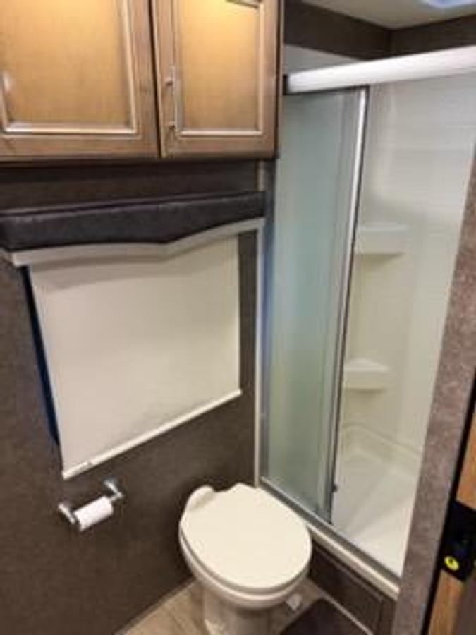 Used 2020 Thor Motor Coach Challenger 37DS Class A Motorhome