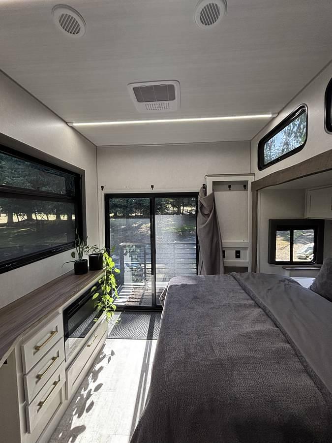 Used 2025 Forest River RSV3 Suite