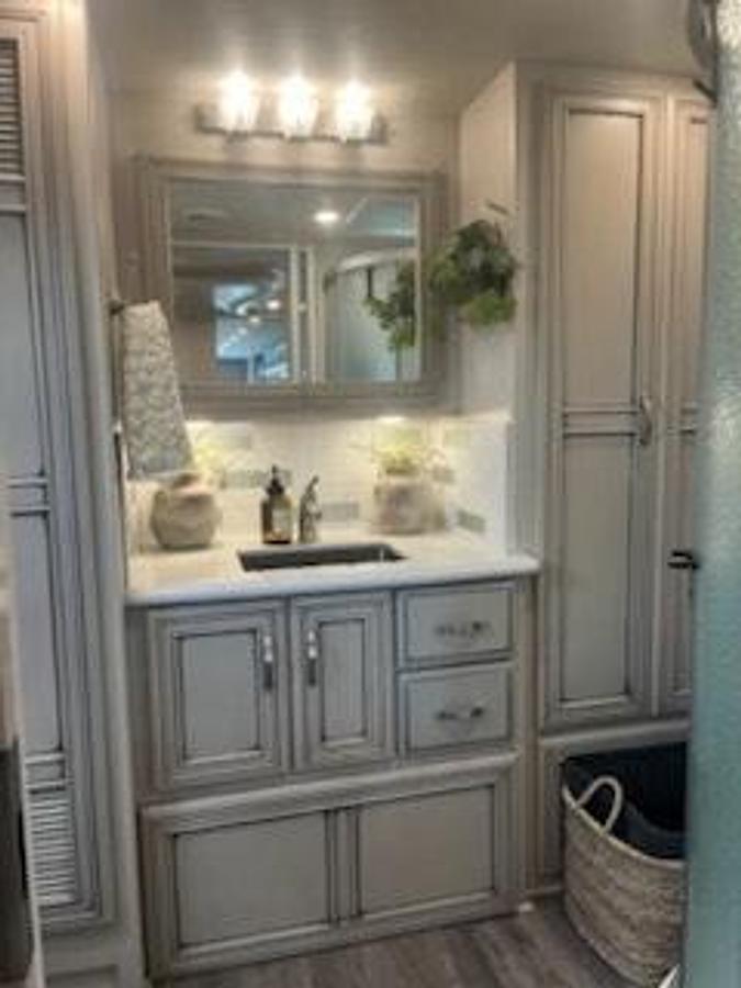 Used 2021 Newmar Kountry Star 3709 Class A Motorhome