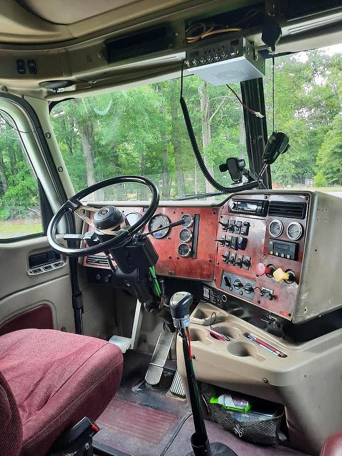 Used 2003 International 9200 I