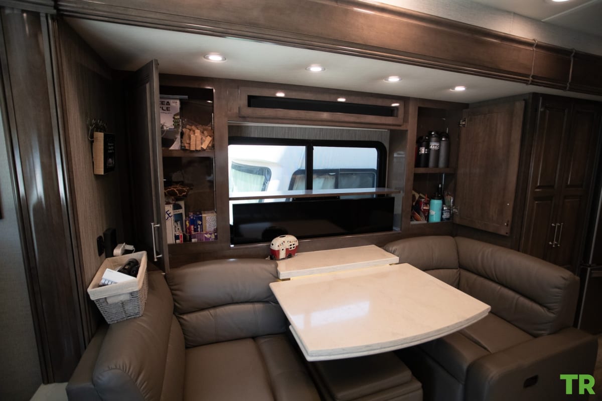 Used 2020 Entegra Aspire 44R | 450 HP Cummins Diesel | Bath & Half | Luxury Coach | Only 16,000 Miles