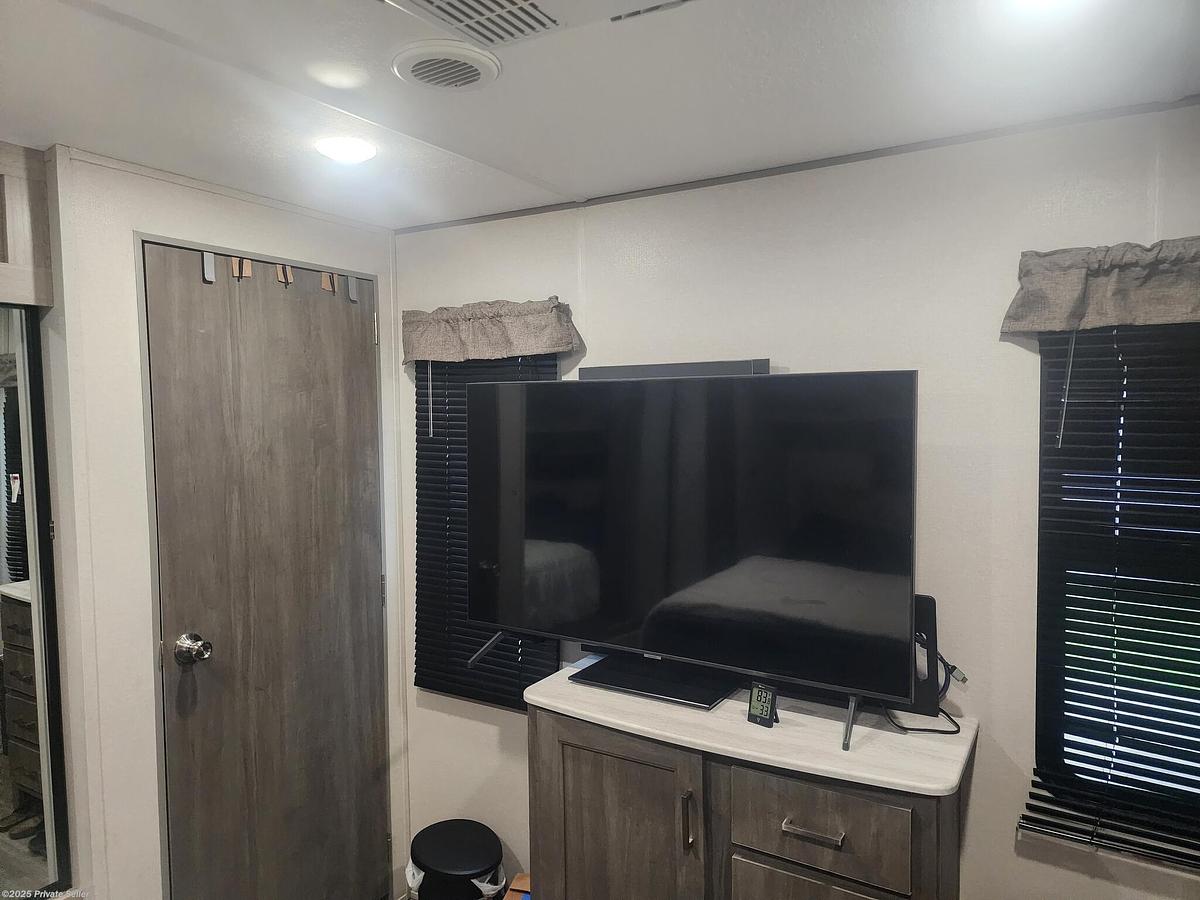 Used 2024 Forest River Aurora 34BHTS Travel Trailer