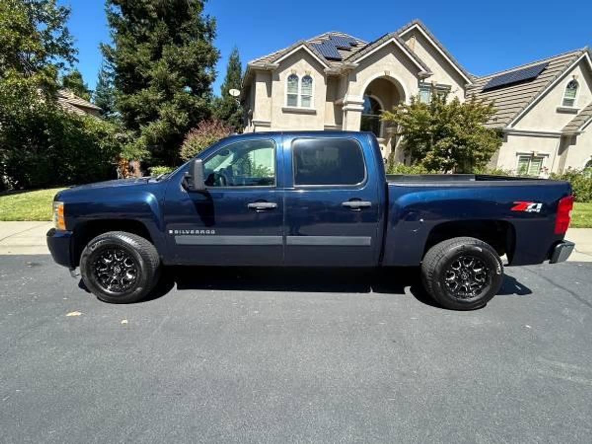 Used 2007 Chevrolet Silverado 1500 Z71 4x4