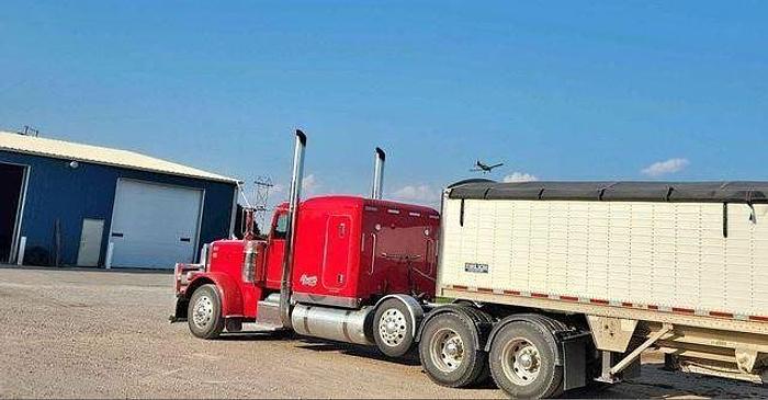 Used 2012 Peterbilt 389