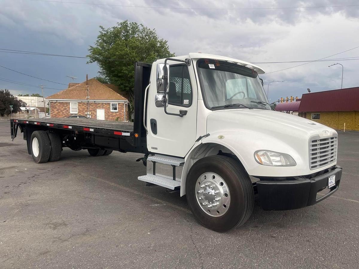 Used 2011 Freightliner M2 106 Flatbed