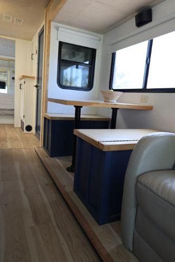 Used 2002 Fleetwood Discovery 37U