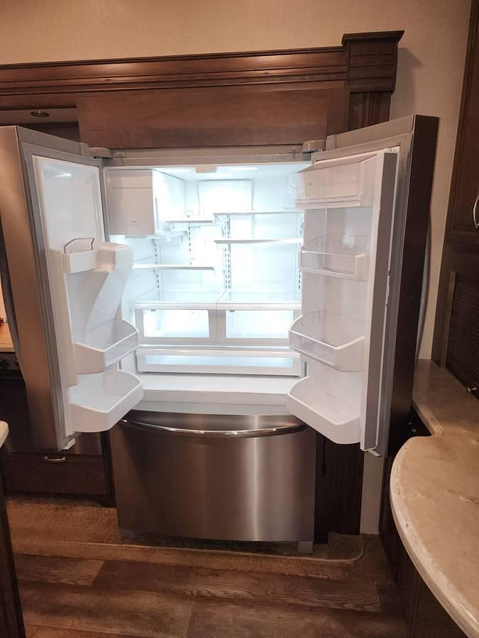 Used 2015 Forest River Cardinal 3450RL