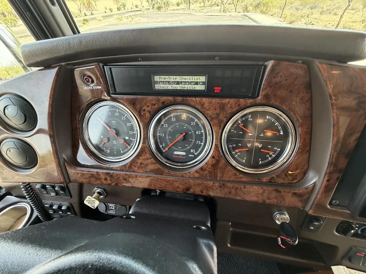 Used 2015 Winnebago Itasca Ellipse 42HD