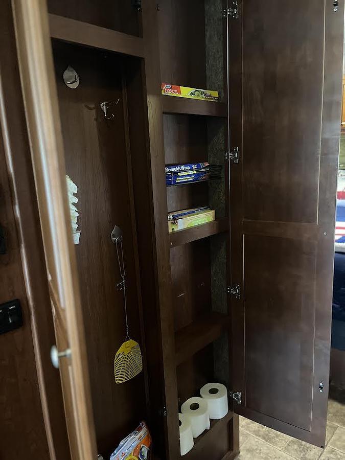 Used 2014 Thor Motor Coach Palazzo 33.3 Class A Motorhome