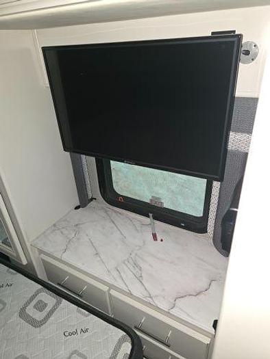 Used 2022 Fleetwood Flair 32S