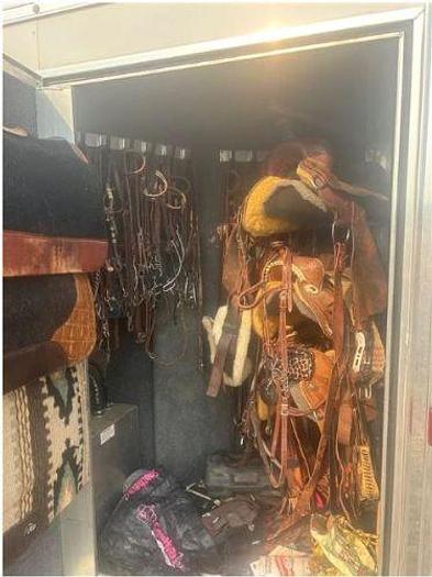 Used 2010 Hart 3 Horse Trailer With Living Quarters