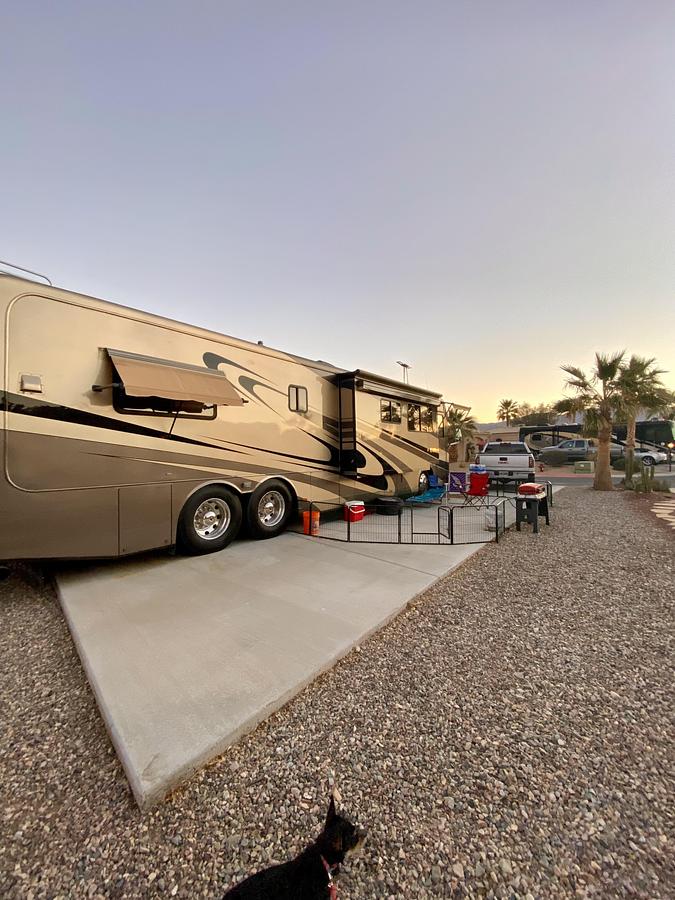 Used 2003 Monaco Dynasty 38 Earl