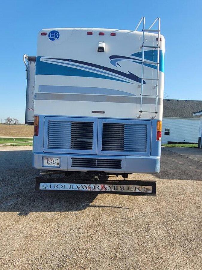 Used 2002 Holiday Rambler Endeavor