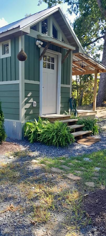 Used 2020 Custom Tiny Home 24 Ft