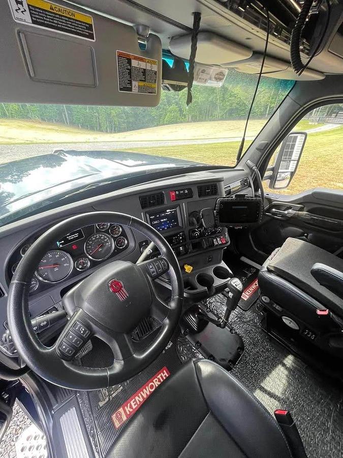 Used 2020 Kenworth W990