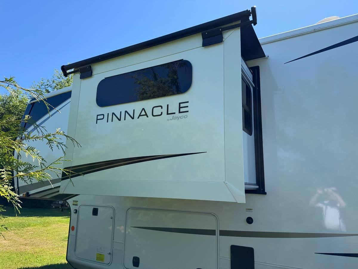 Used 2024 Jayco Pinnacle 38FLS Fifth Wheel