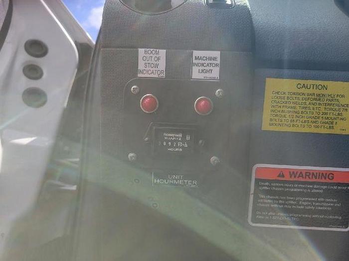 Used 2011 Ford F550 Mounted on Altec AT235