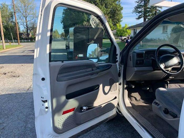 Used 2000 Ford F250 Utility Truck