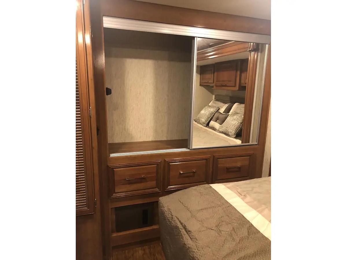 Used 2019 Coachmen Mirada Select 37SB Class A Motorhome
