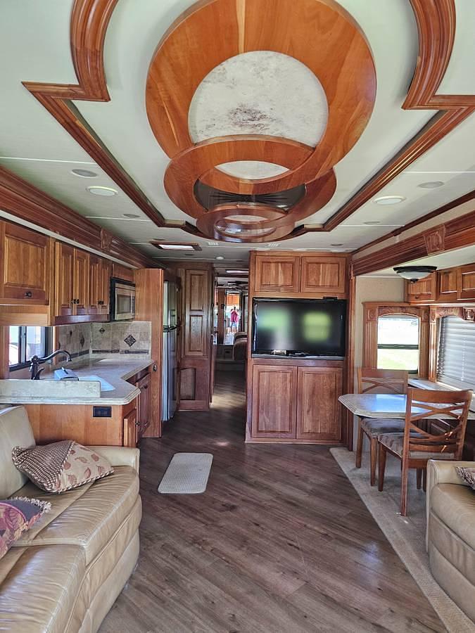 Used 2009 Monaco Dynasty 45 Stafford Iv