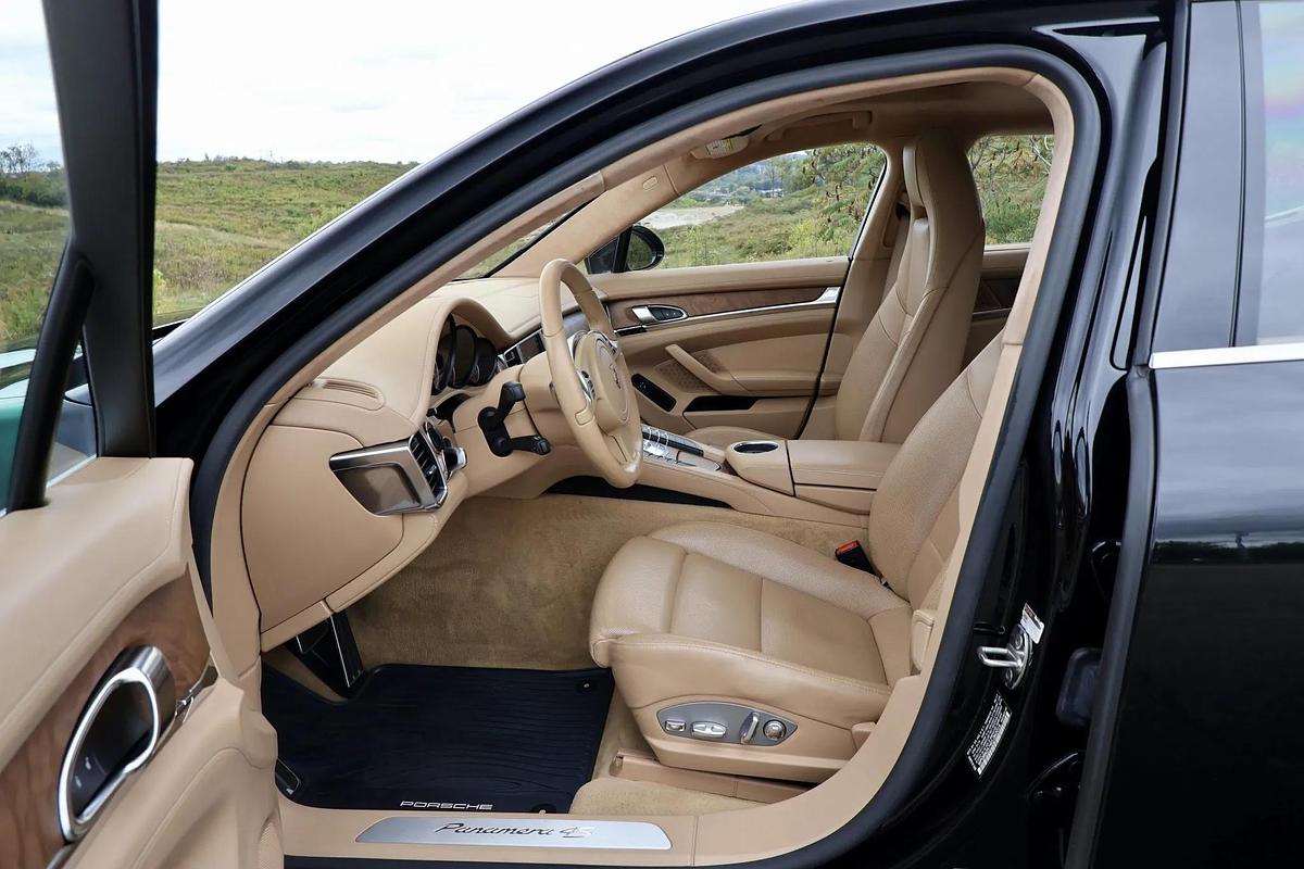 Used 2014 Porsche Panamera 4s Executive