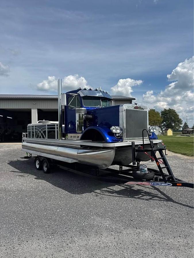 Used 2026 Custom Peterbilt Tri Toon