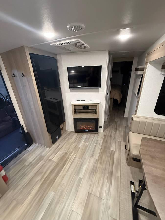 Used 2024 Forest River Rockwood Mini Lite 2506s