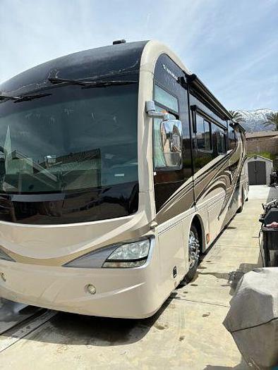 Used 2008 Fleetwood Revolution LE 40E