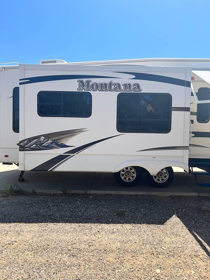 Used 2015 Keystone Montana Fifth Wheel
