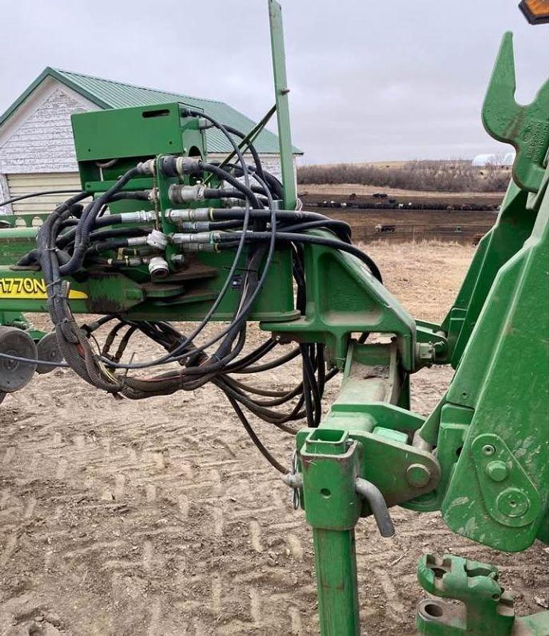 Used 2011 JOHN DEERE 1770NT