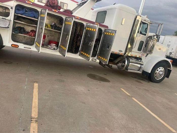 Used 2006 Peterbilt 378 Wrecker Tow Truck