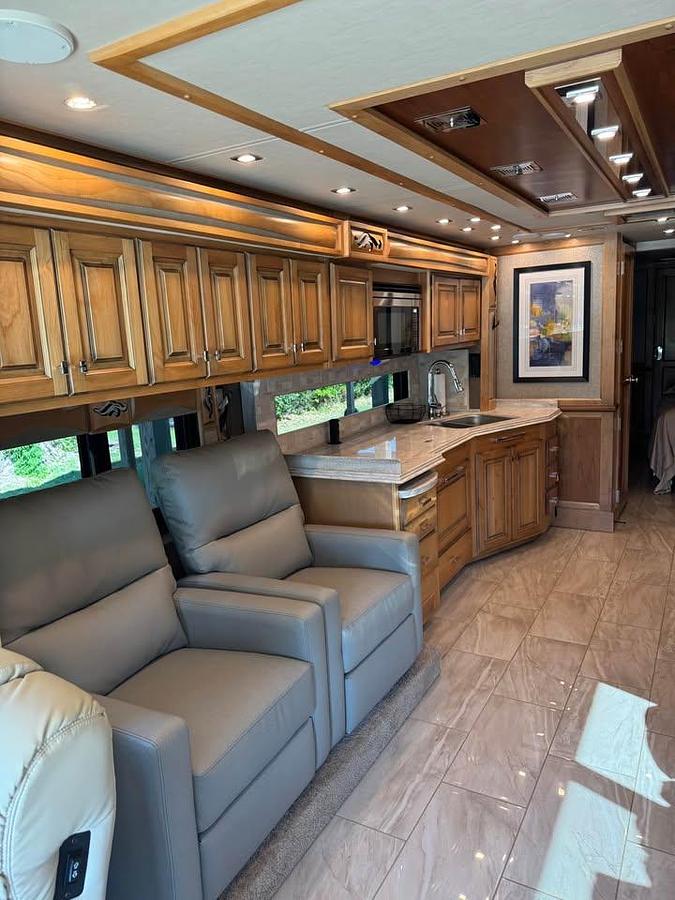 Used 2019 Tiffin Phaeton QBH