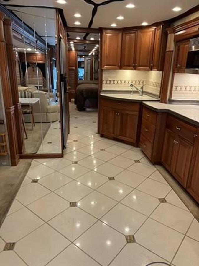 Used 2007 Newmar Essex 4510