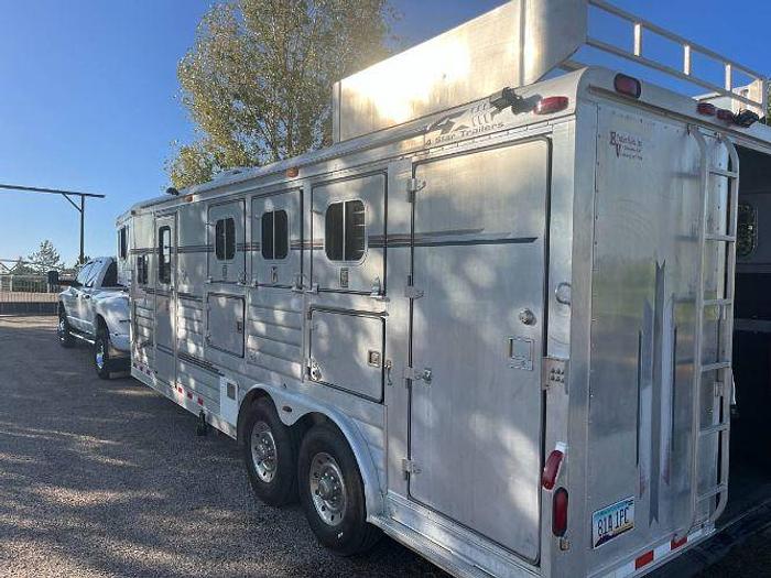 Used 2001 4 Star Livestock Trailer