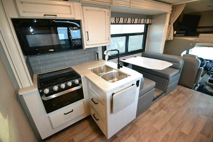 Used 2020 Jayco Greyhawk 27U