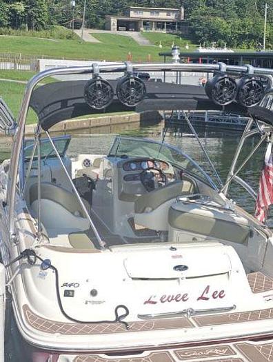 Used 2020 Sea Ray 240 Sundeck