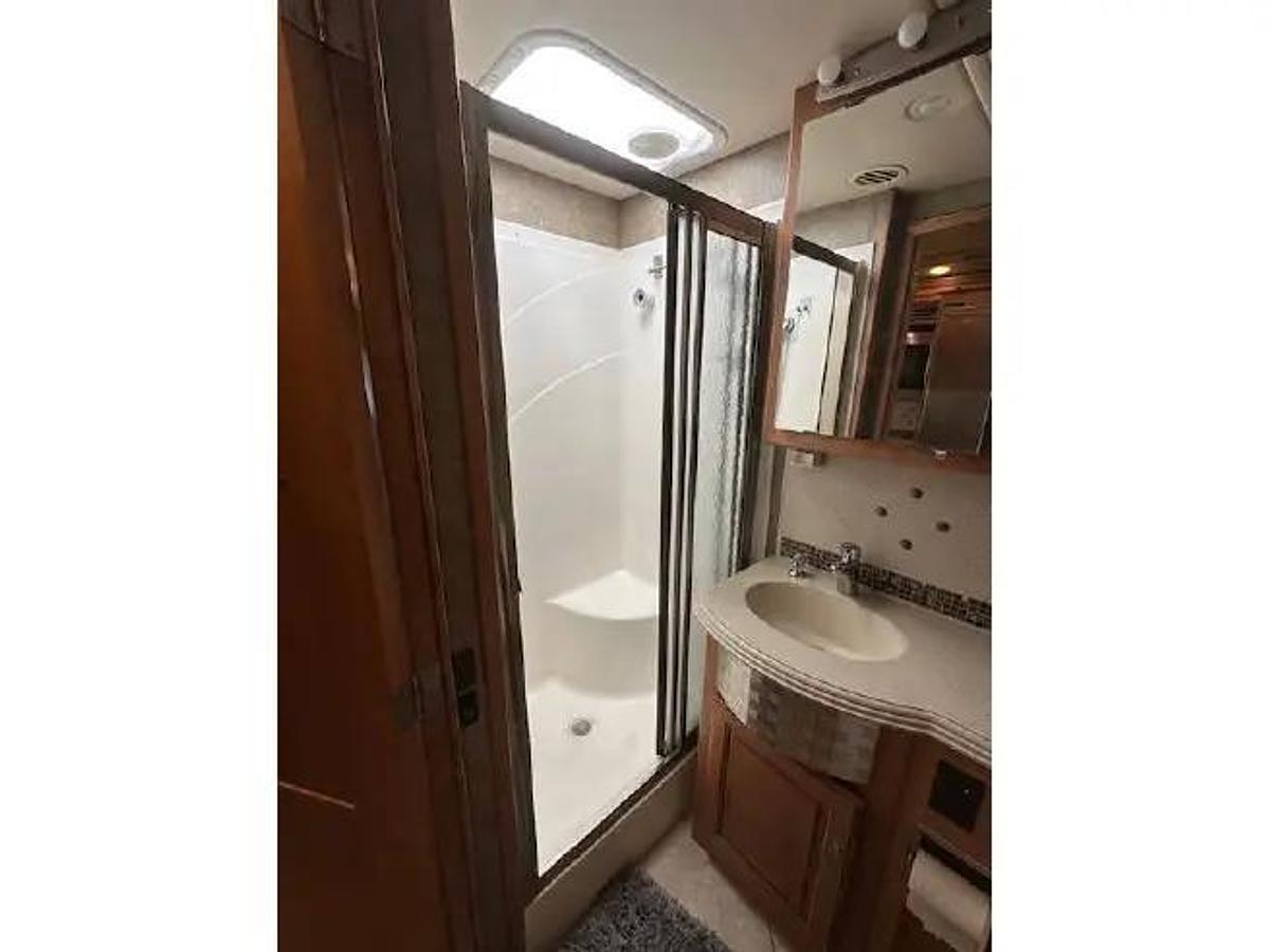 Used 2014 Winnebago Journey 34B Class A Motorhome