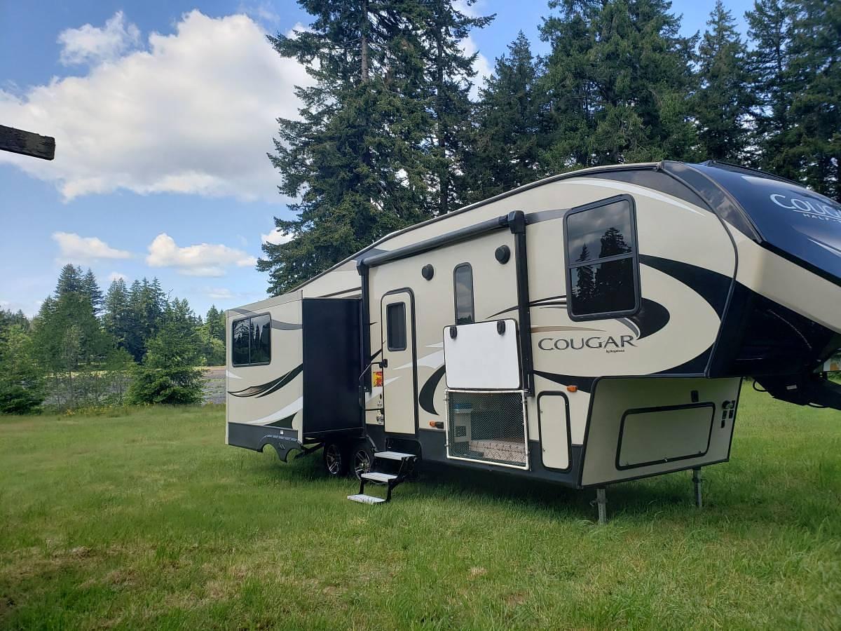 Used 2019 Keystone Cougar