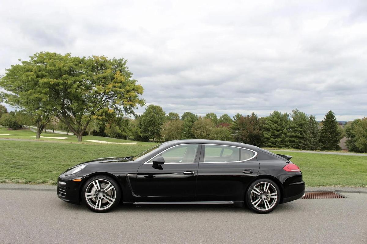 Used 2014 Porsche Panamera 4s Executive