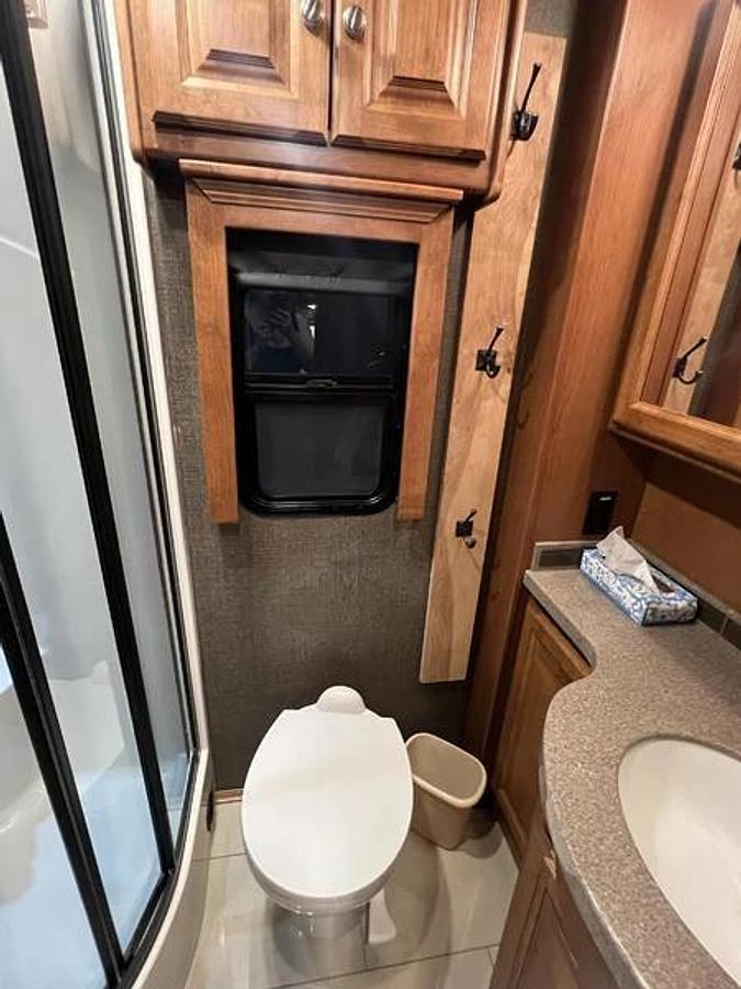 Used 2017 Tiffin Motorhomes Allegro RED 33AA Class A Motorhome