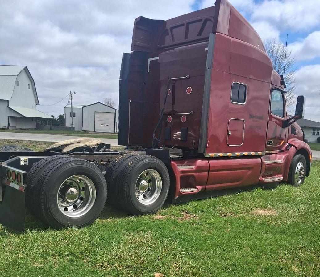 Used 2014 Peterbilt 579