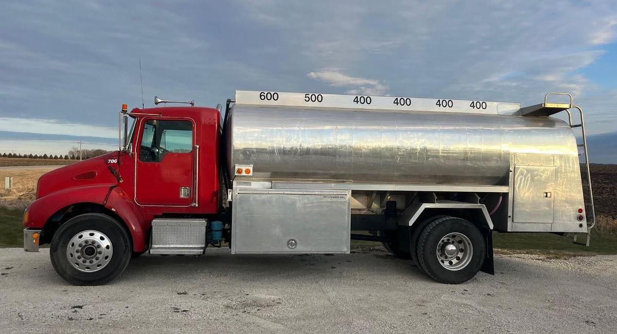 Used 2000 Kenworth T300