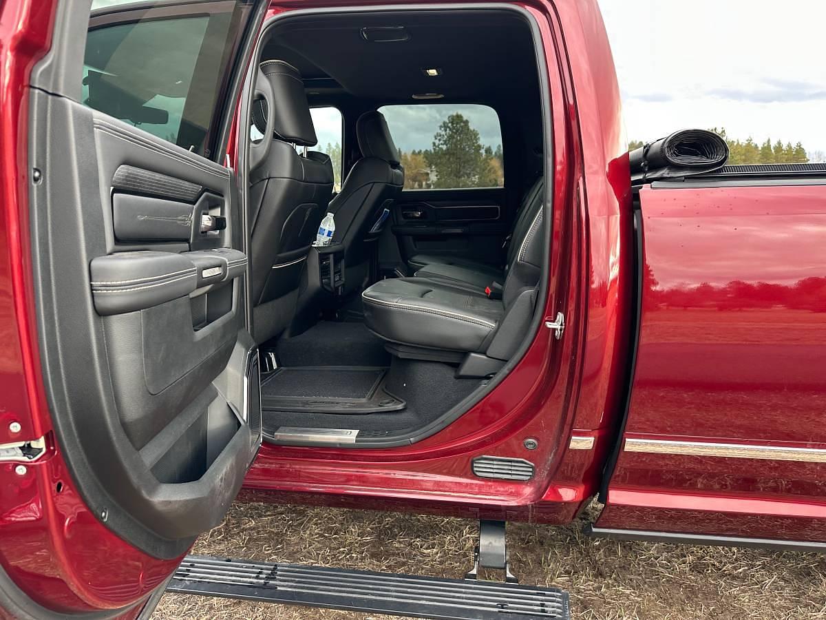 Used  2024 RAM 3500 4X4