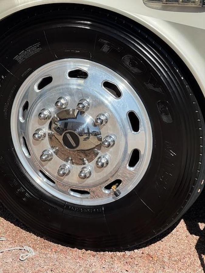 Used 2015  Tiffin Motorhomes Phaeton 42LH Class A Motorhome