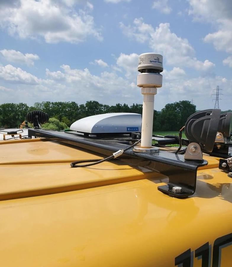 Used 2021 ROGATOR RG1100C Self-Propelled Sprayer