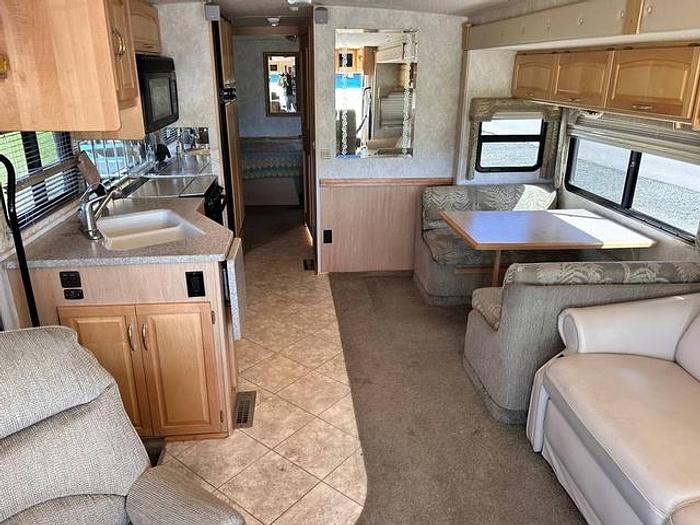 Used 2004 Itasca Suncruiser 35U