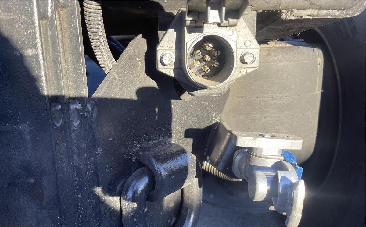 Used 2019 FREIGHTLINER CASCADIA 126