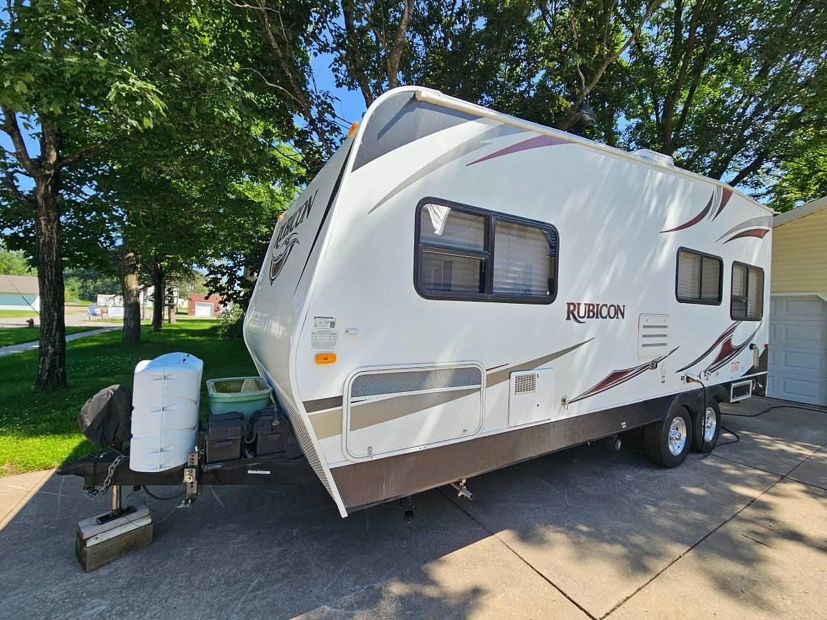 Used 2013 Dutchmen Rubicon Toy Hauler