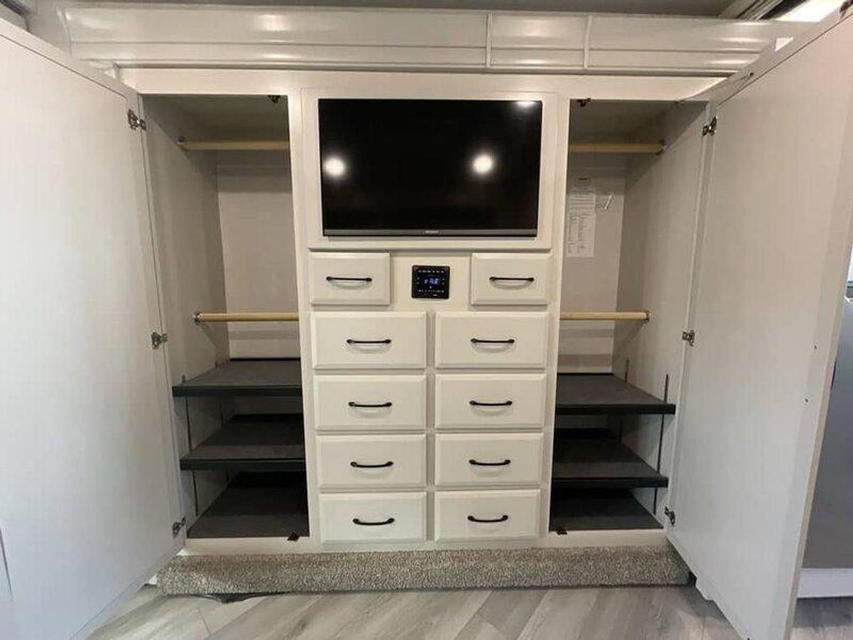 Used 2024 Fleetwood Fortis 36Y